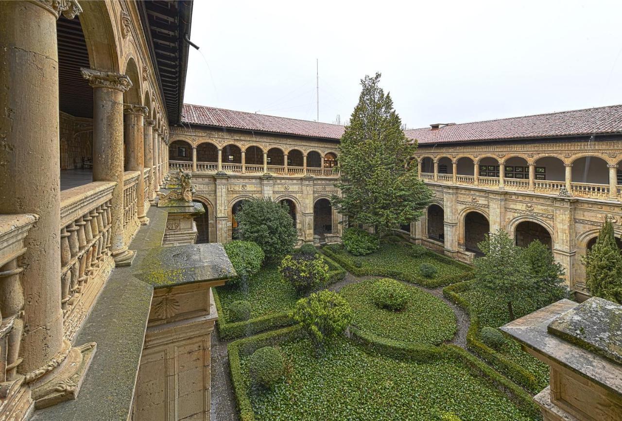 Parador De Turismo De León Exterior foto